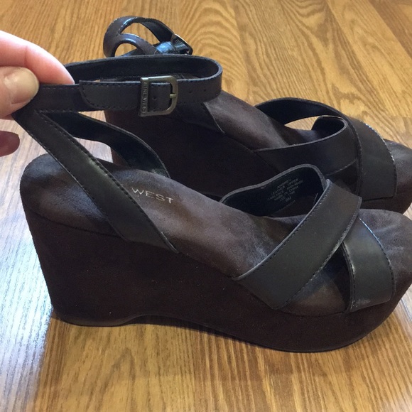 Nine West Chocolate Leather/suede sandals size 9 - Picture 2 of 8
